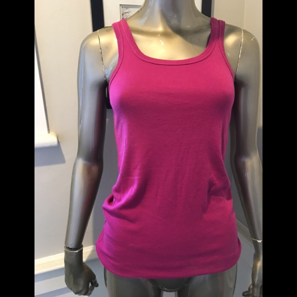 NWOT SPLENDID TANK TO FUSHIA M NEVER WORN